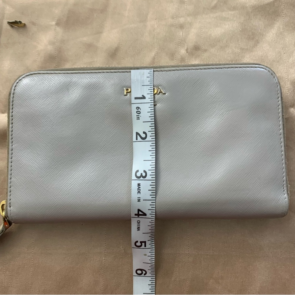 Prada Grey zippy long wallet - Picture 11 of 11